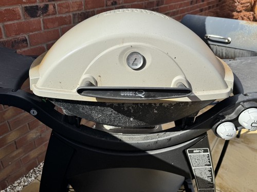 Weber q200 portable gas bbq - gas,